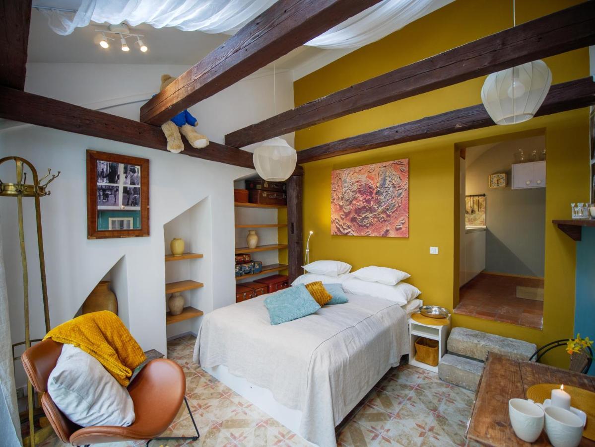 Romantic Nest Under Prague Castle Екстериор снимка